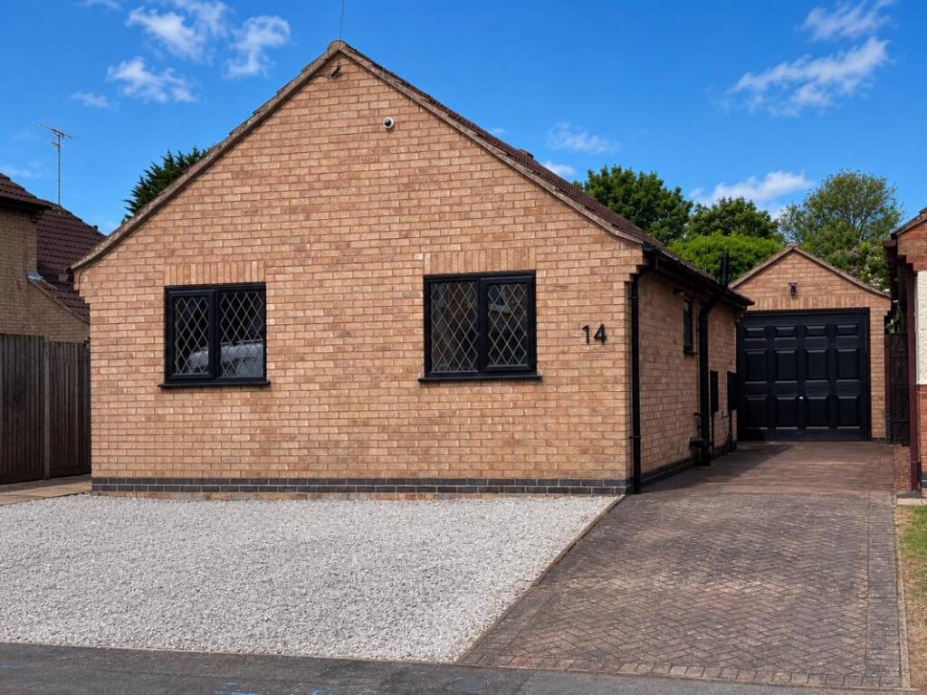 Main image of property: Woodbank, Burbage, LE10