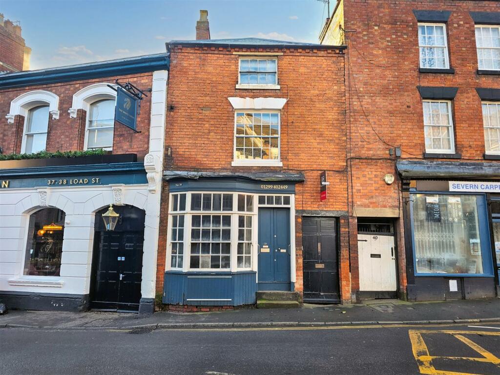 1-bed flat on Load Street, Bewdley, Worcestershire, £89,000