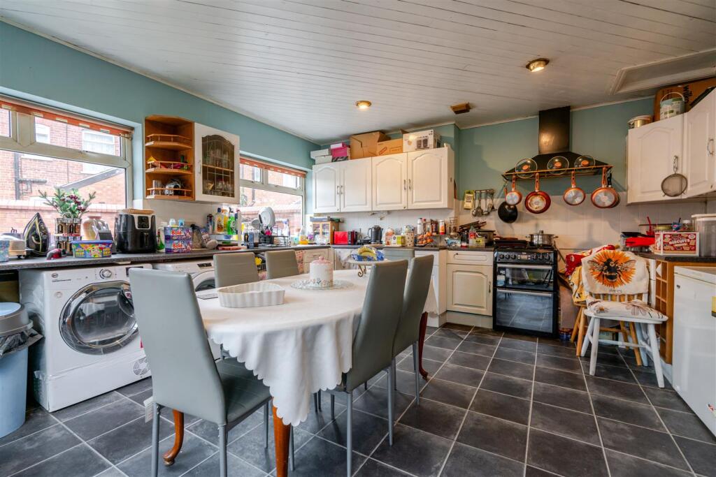 House in Salford, Greater Manchester - View 3
