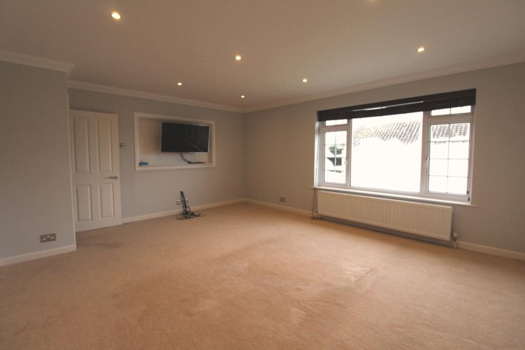 Apartment in Brighton - View 4