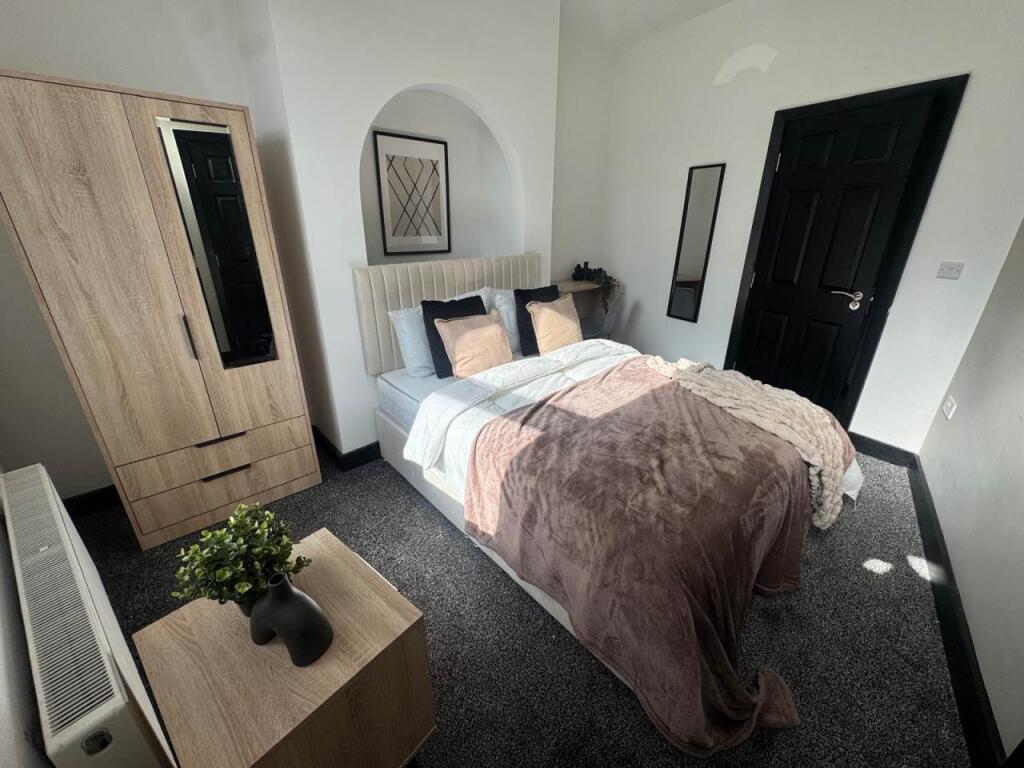 Main image of property: Cambrian Terrace, Beeston, Leeds