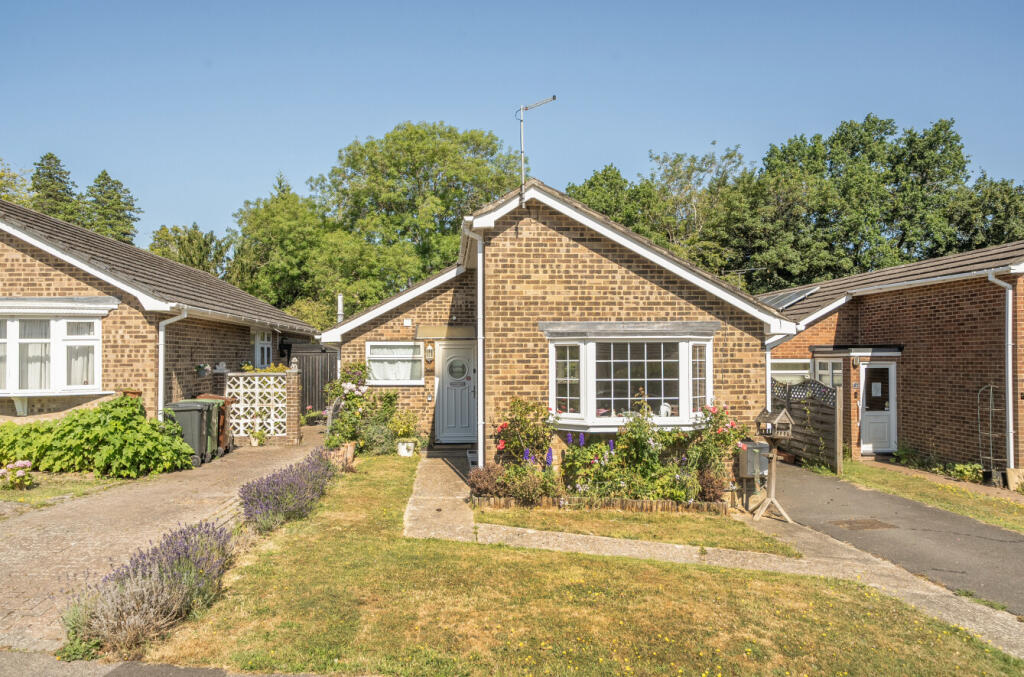 Main image of property: Norman Close, Battle