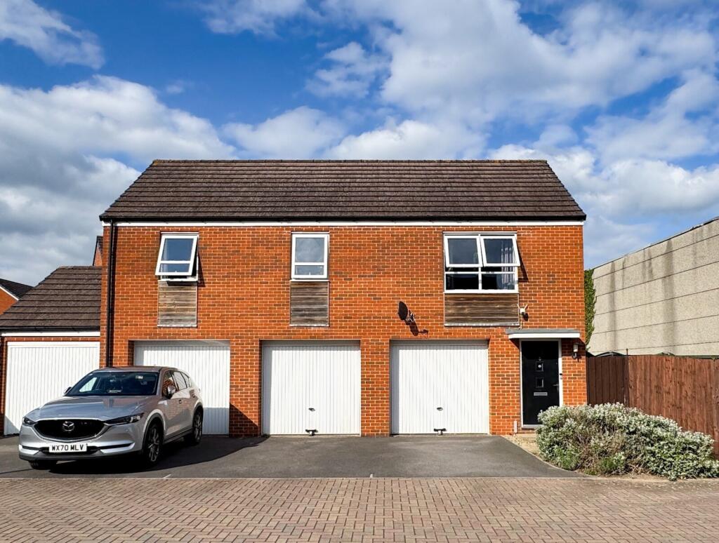 Main image of property: Donns Close, Patchway, Bristol, BS34