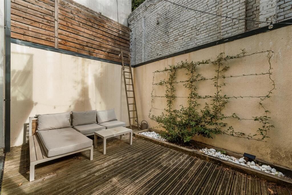House in London - More