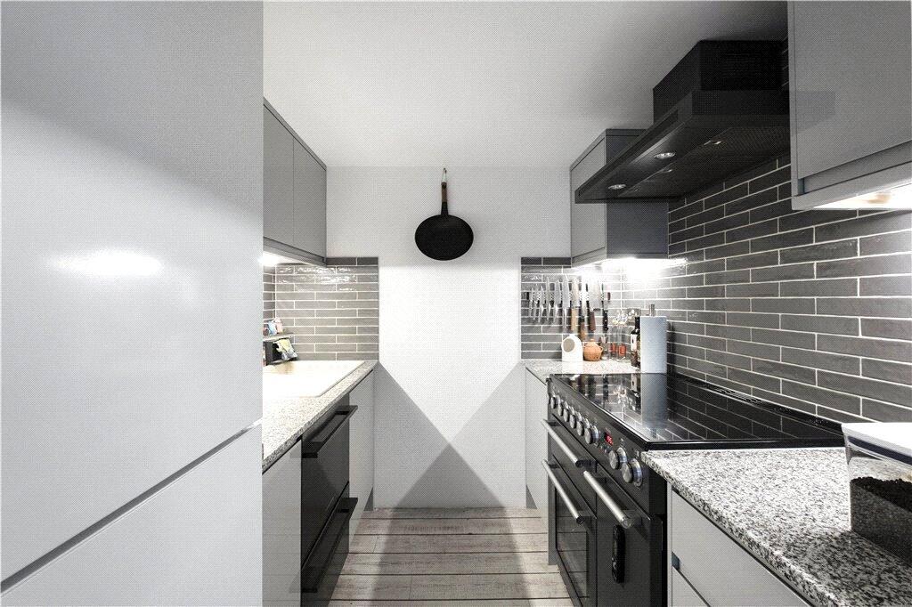 Apartment in London - View 4