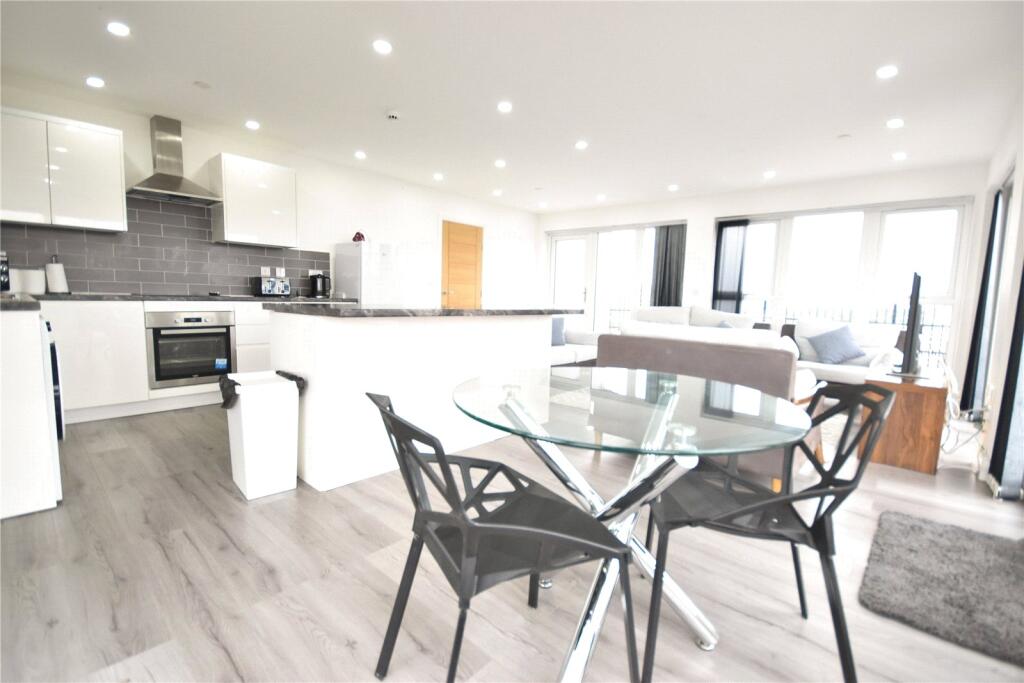 Apartment in Stockport - View 5