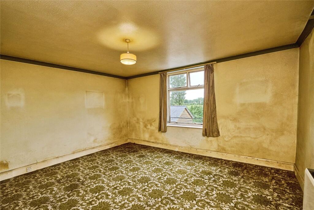Apartment in Freshwater, Isle of Wight - View 2