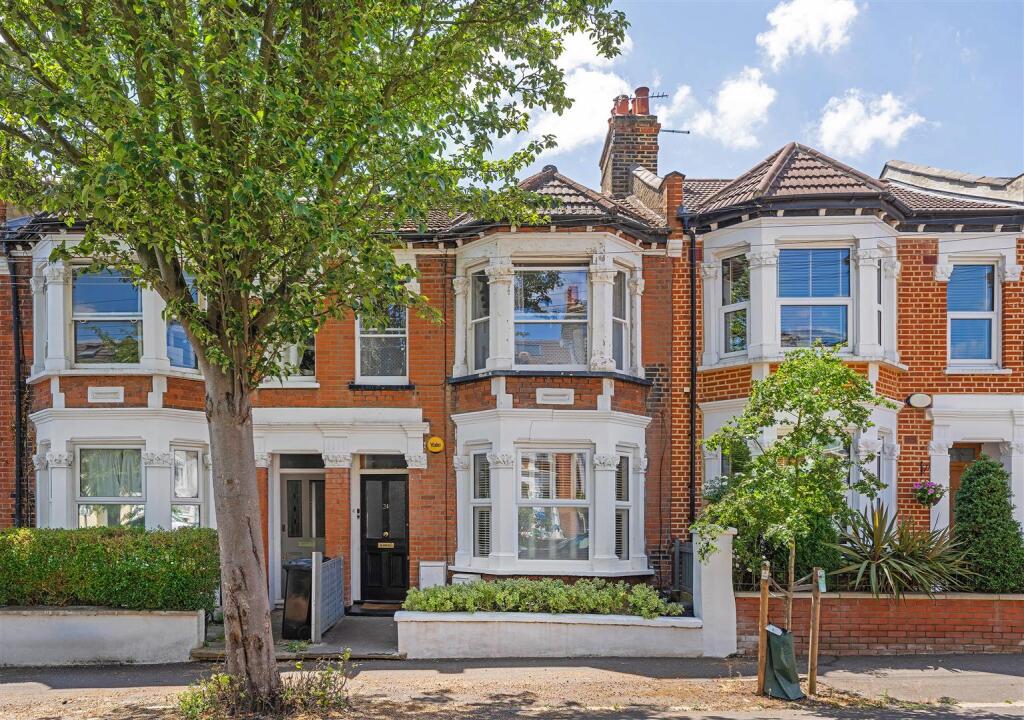 Main image of property: Phoenix Road, Penge, London, SE20