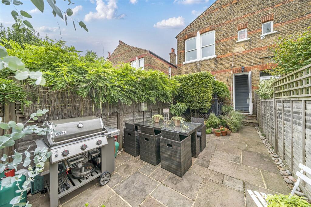 Main image of property: Princes Avenue, London, N22