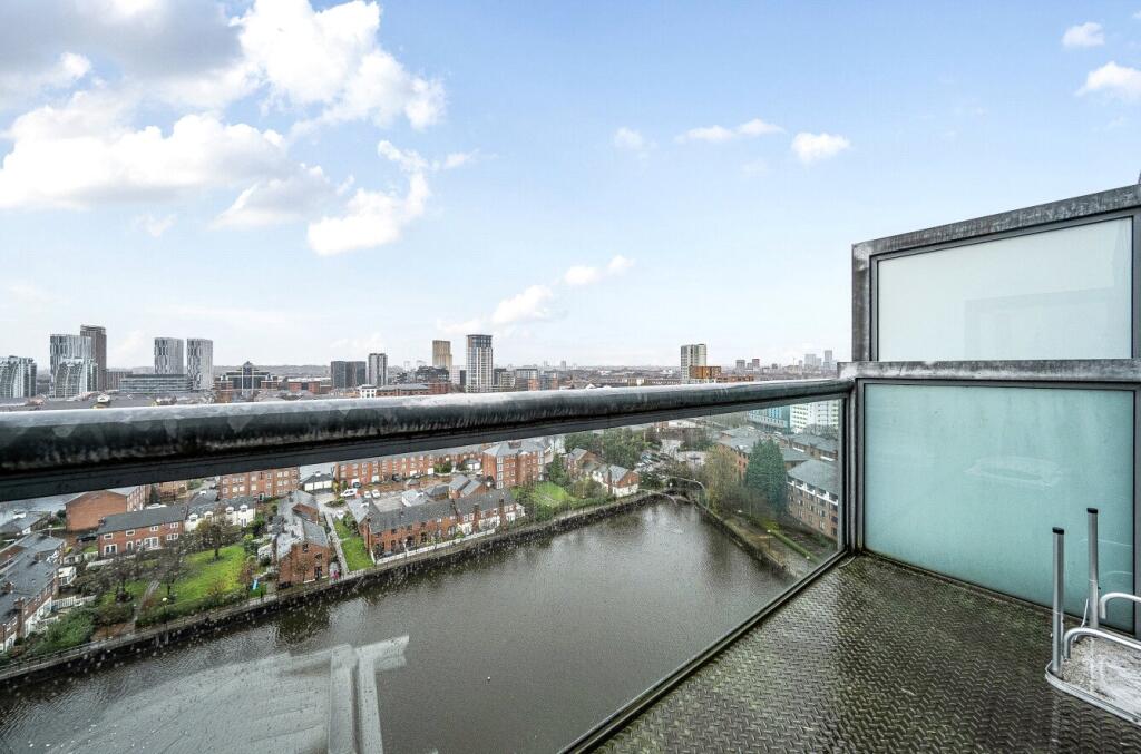 Apartment in Manchester - View 5