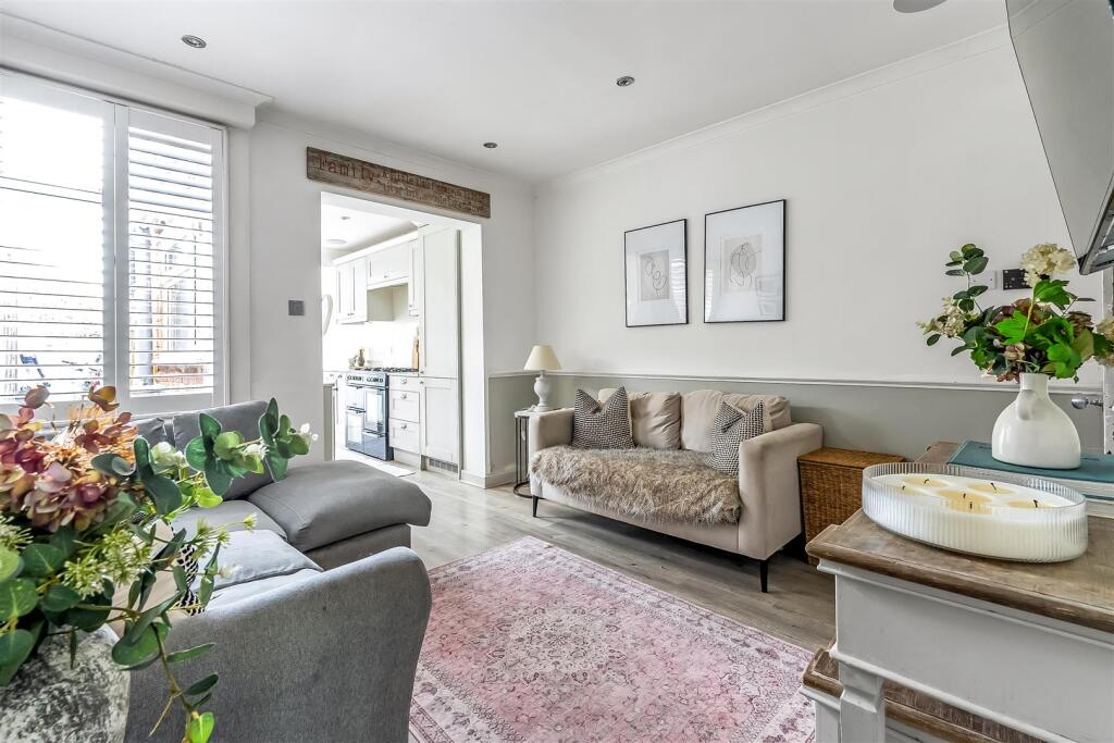 House in Kingston upon Thames - View 5