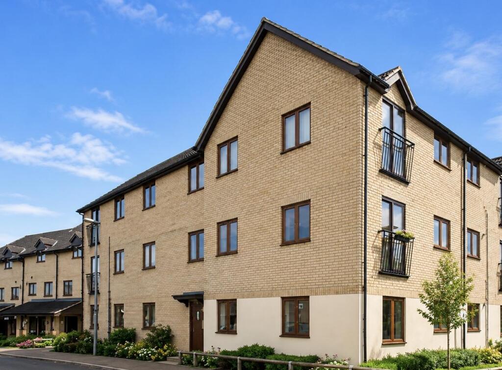 Main image of property: Kelling Way, Broughton, Milton Keynes, Buckinghamshire, MK10