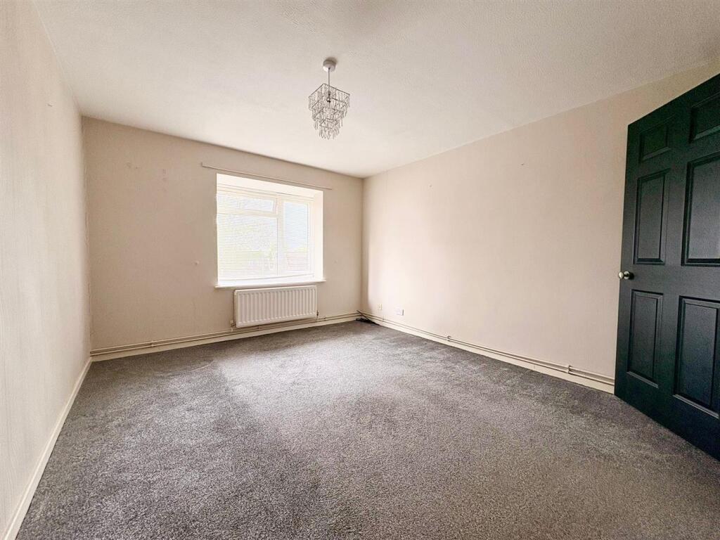 Apartment in Fareham, Hampshire - View 4