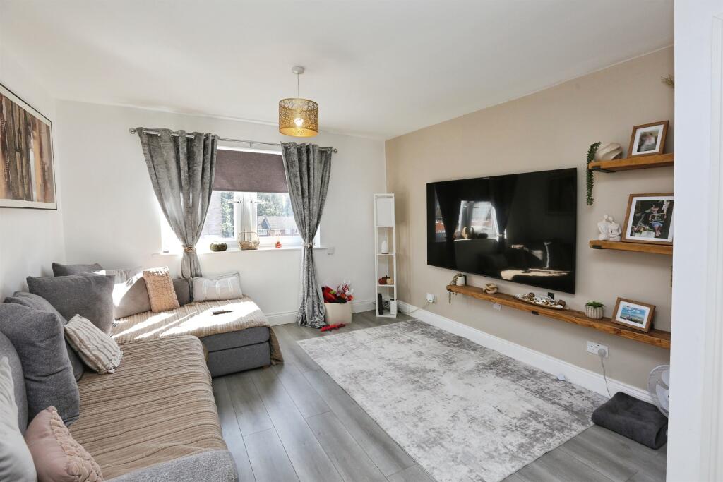 Apartment in Southampton, Newtown - View 2