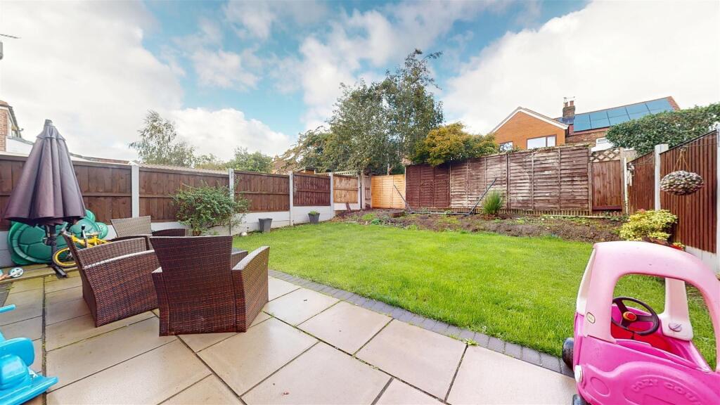 House in St Helens, Abbotsfield, Sutton Leach - View 2