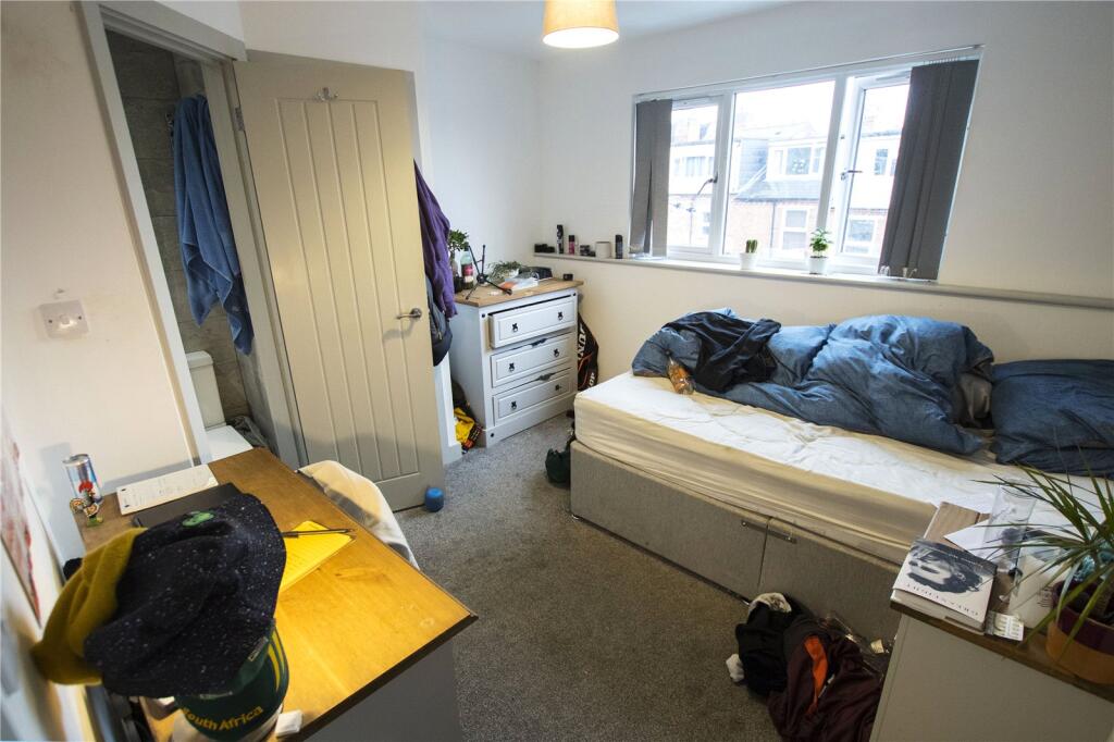 5 bedroom house for rent