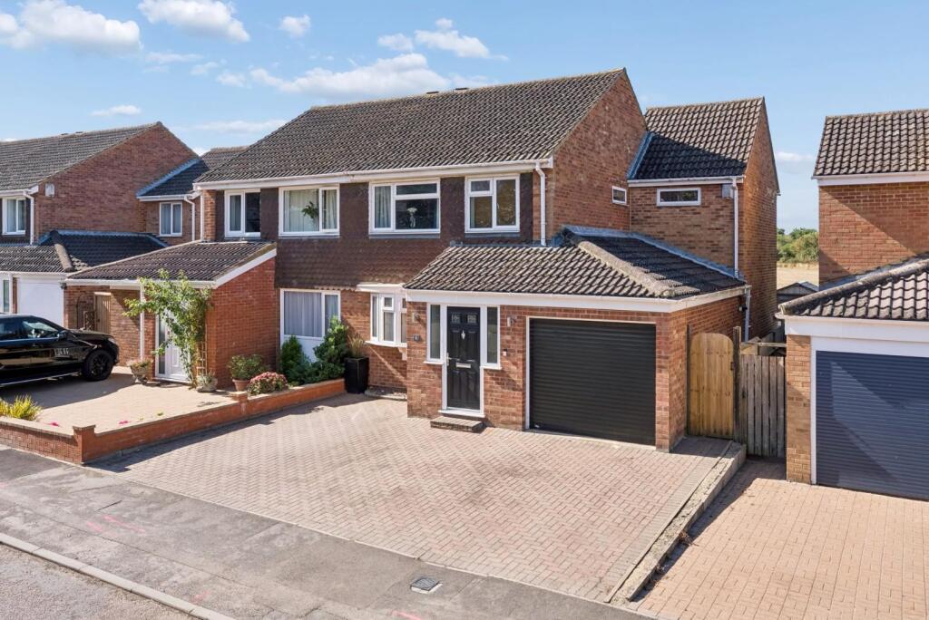 Main image of property: 6 Redbridge, Stantonbury, MILTON KEYNES