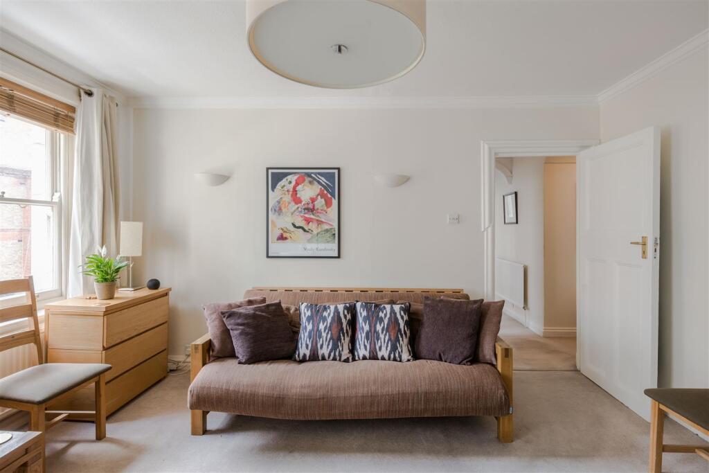 Apartment in London, City of Westminster - View 2