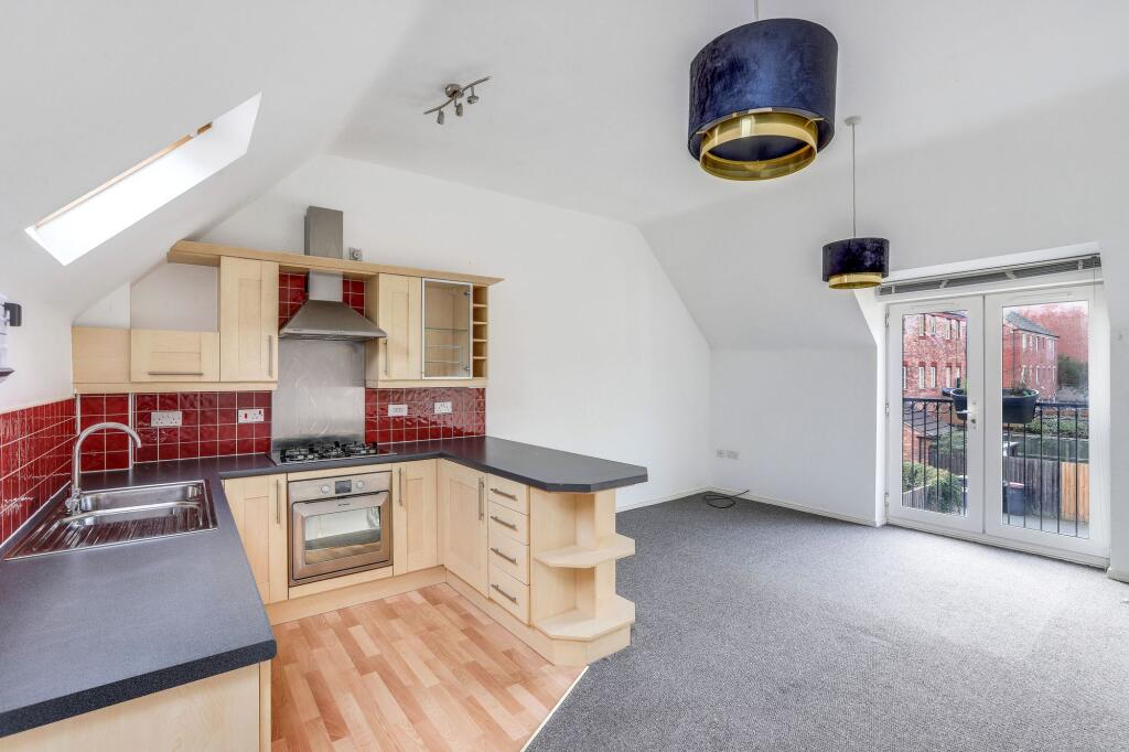 House in Nottingham, Chilwell - View 4