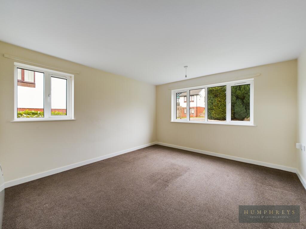 Apartment in Chester, Bache - View 5