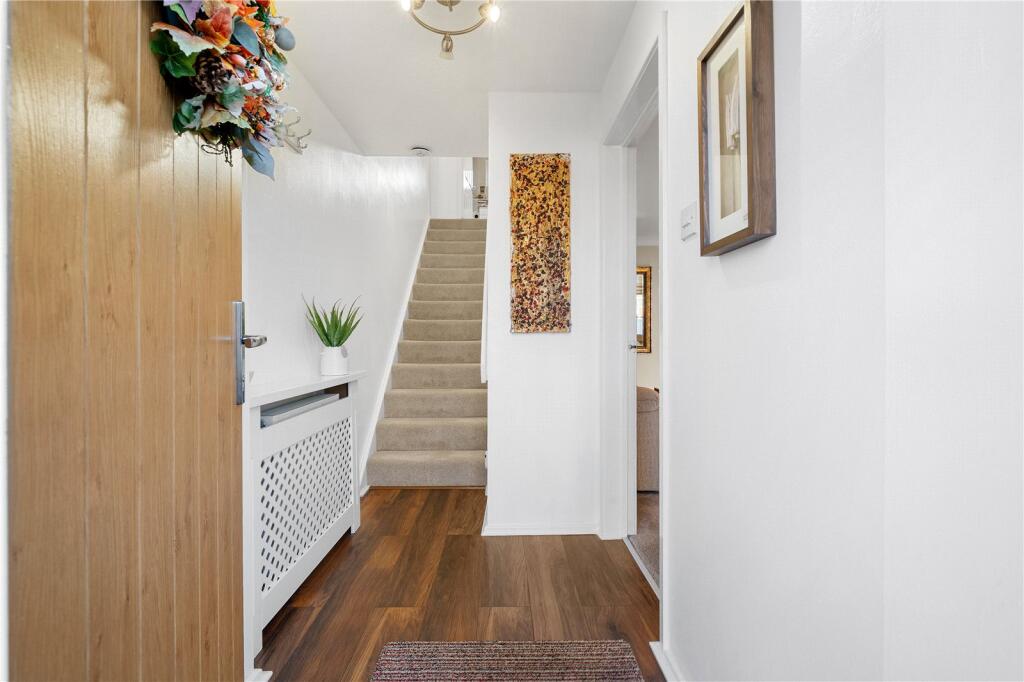 House in Knowsley, Prescot - More