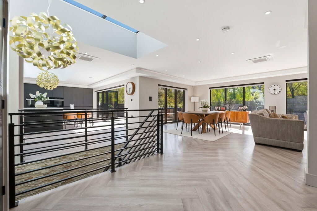 House in Nottingham - View 2