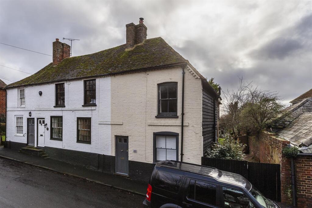 The Street, Faversham photo 2