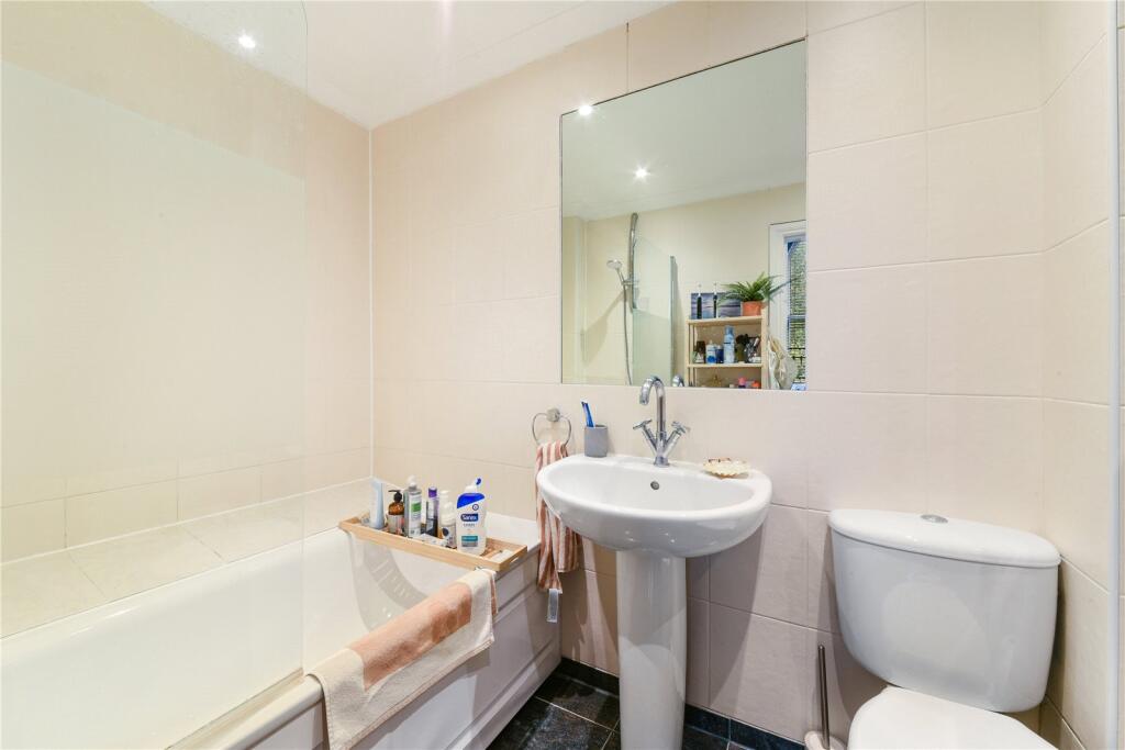 Apartment in London, Brockley - View 4