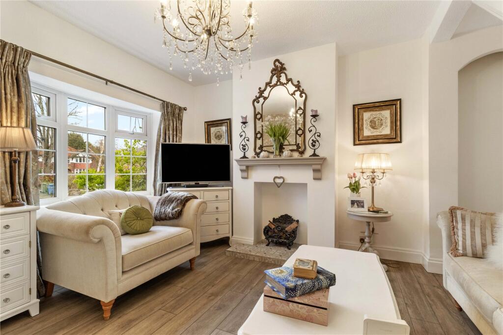 Grove Lane, Hale, Altrincham, Greater Manchester, WA15 photo 3