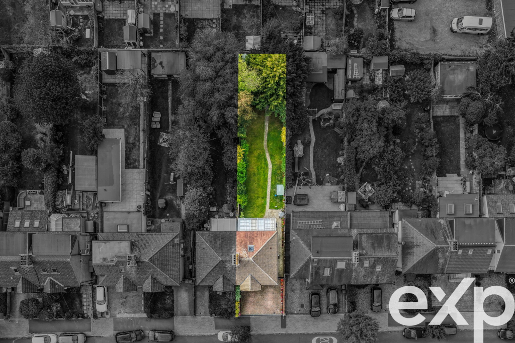 House in Enfield - View 4