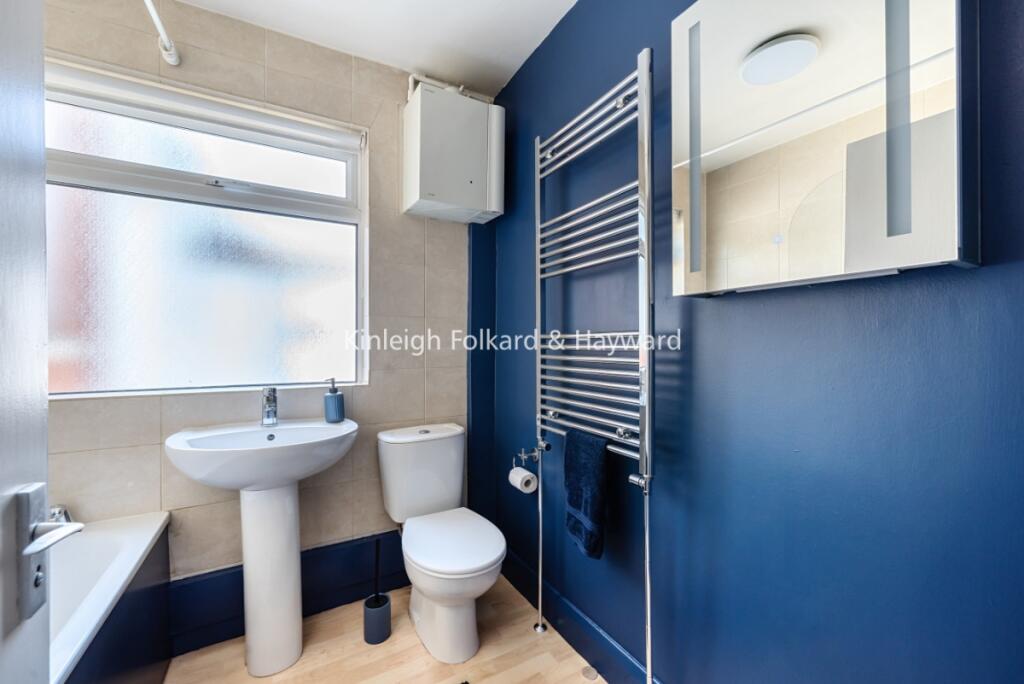 Apartment in London - View 5
