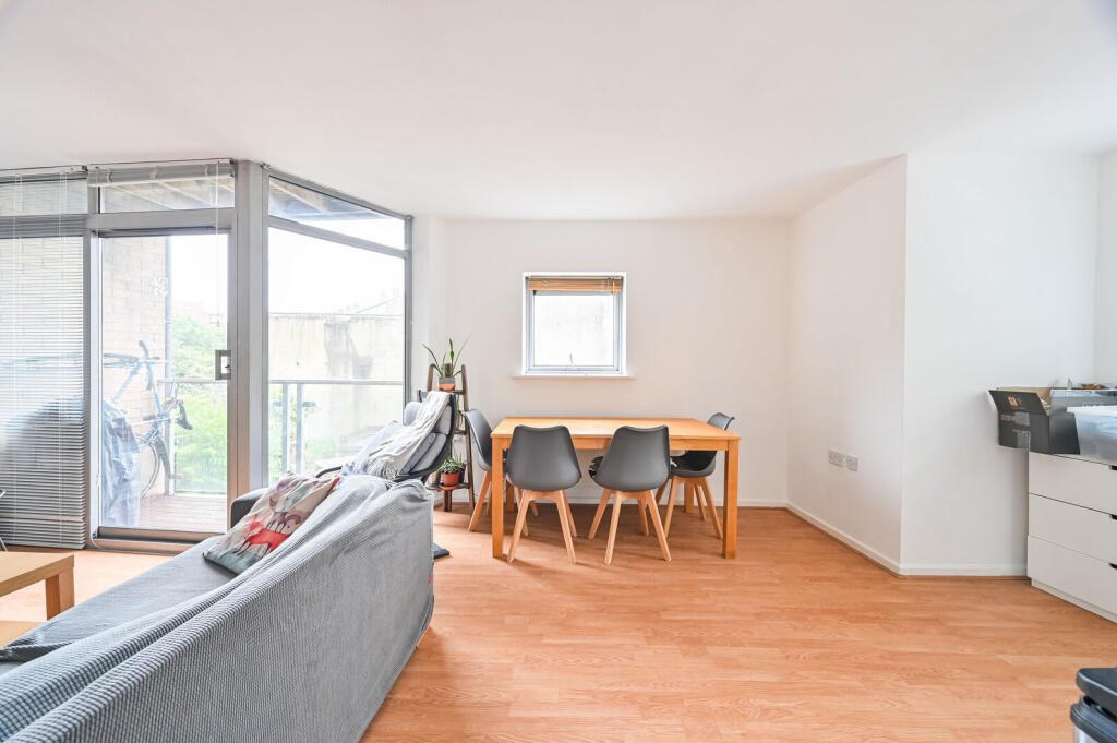 Apartment in London - View 4