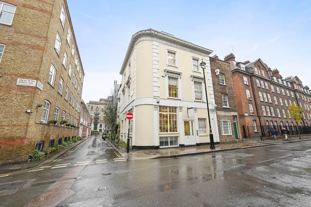 14-7961GCTSP - 77 Great Peter St - Exterior -Original (6)-small.JPG