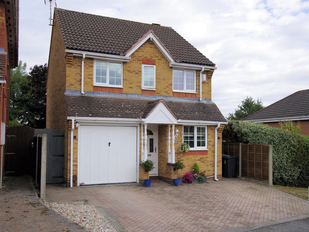 3-bed detached on Thirlmere Gardens, Ashby-de-la-Zouch, £320,000