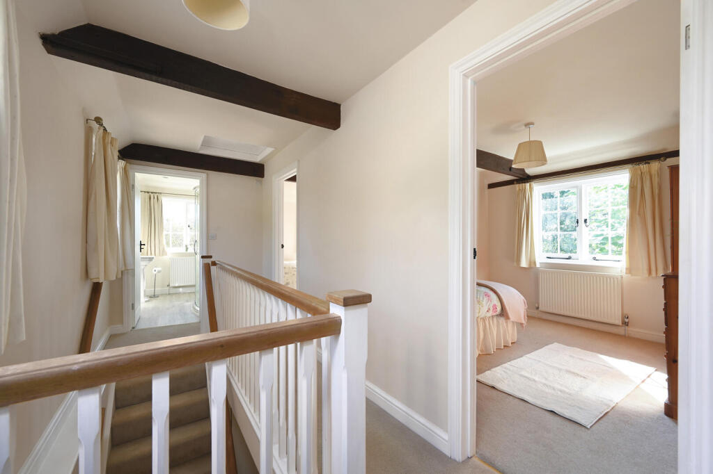 House in Tonbridge - More