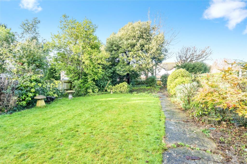 Hillsboro Road, Bognor Regis, West Sussex, PO21 photo 3