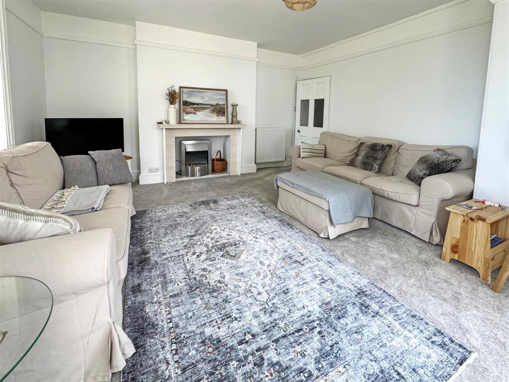 South Terrace, Littlehampton photo 5