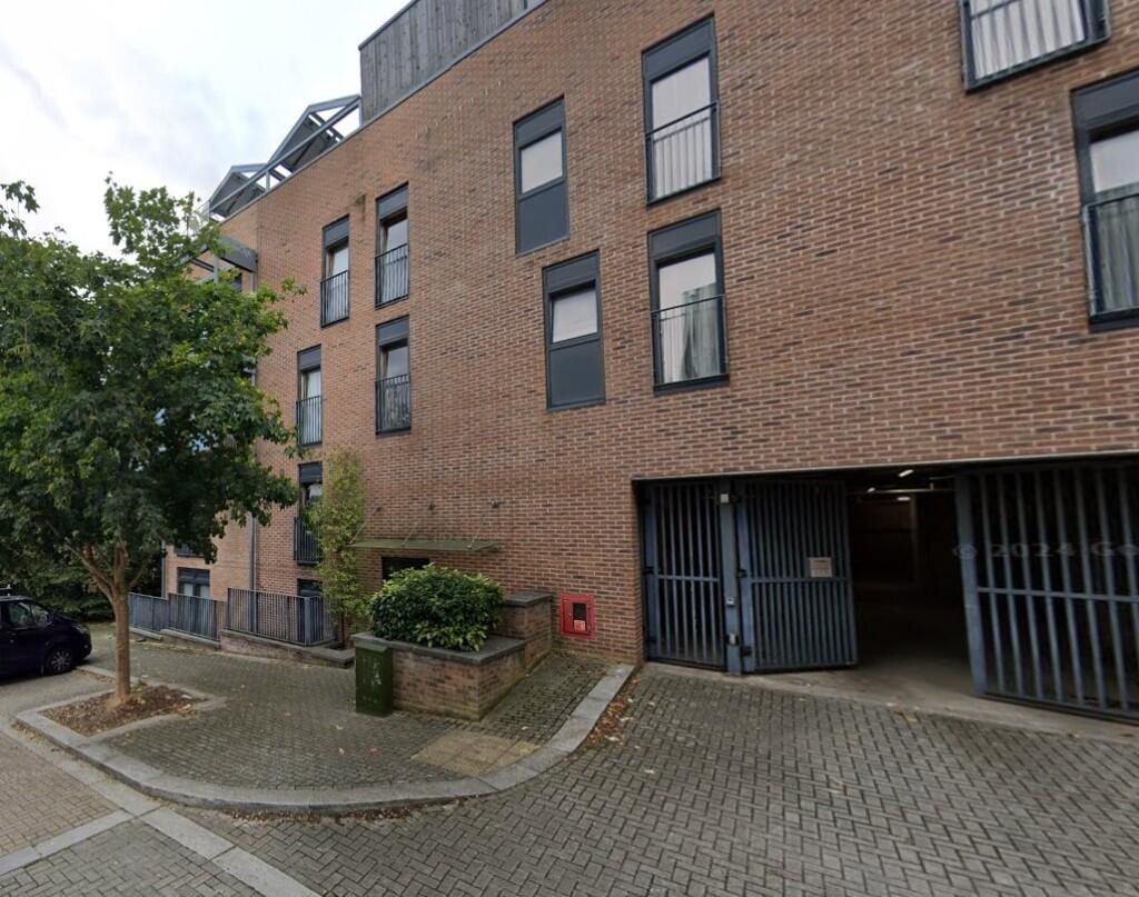 Main image of property: Columbia Place, Milton Keynes, Buckinghamshire, MK9