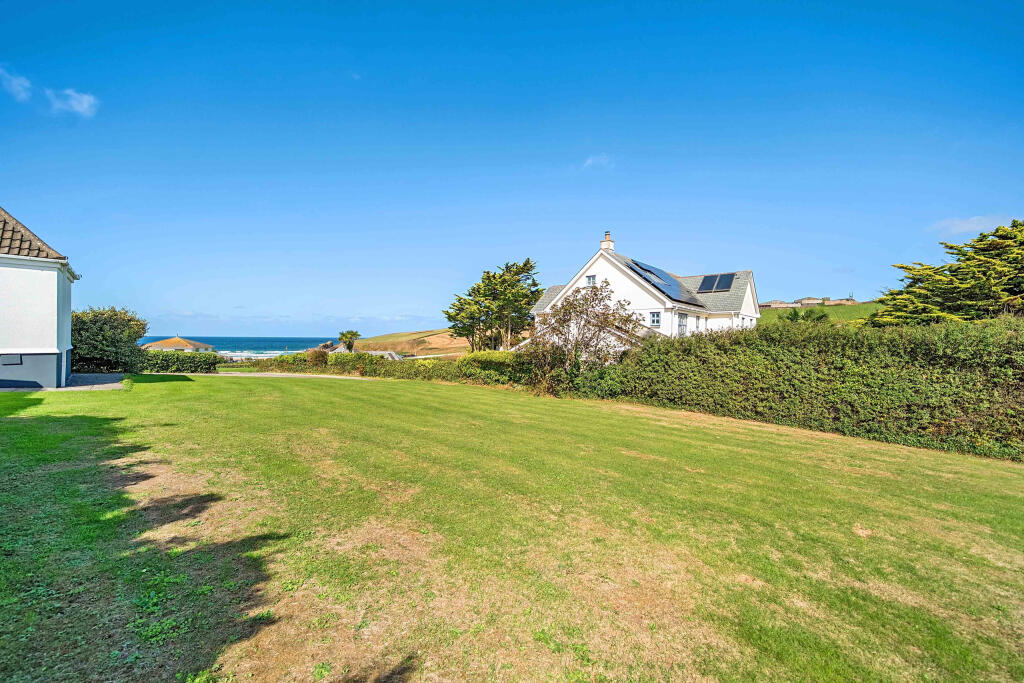 House in Plymouth - View 3