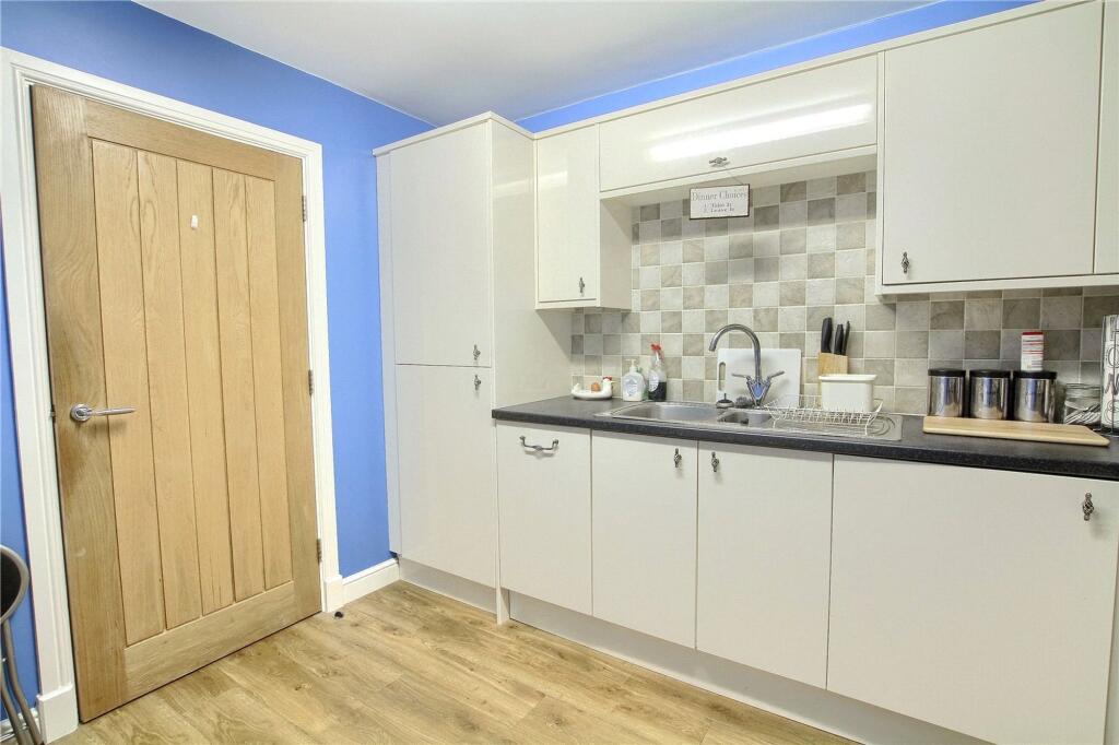 Apartment in Middlesbrough - View 5