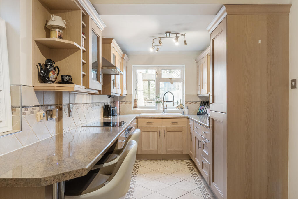 House in Three Rivers, Abbots Langley - View 4