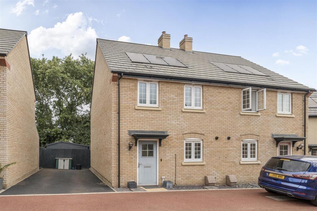 Main image of property: Hare Meadow, Great Barford