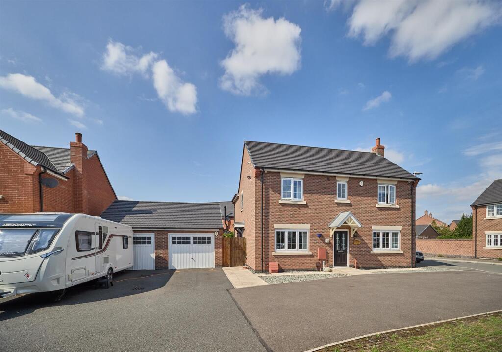 4-bed detached on Rye Hill Drive, Sapcote, £400,000