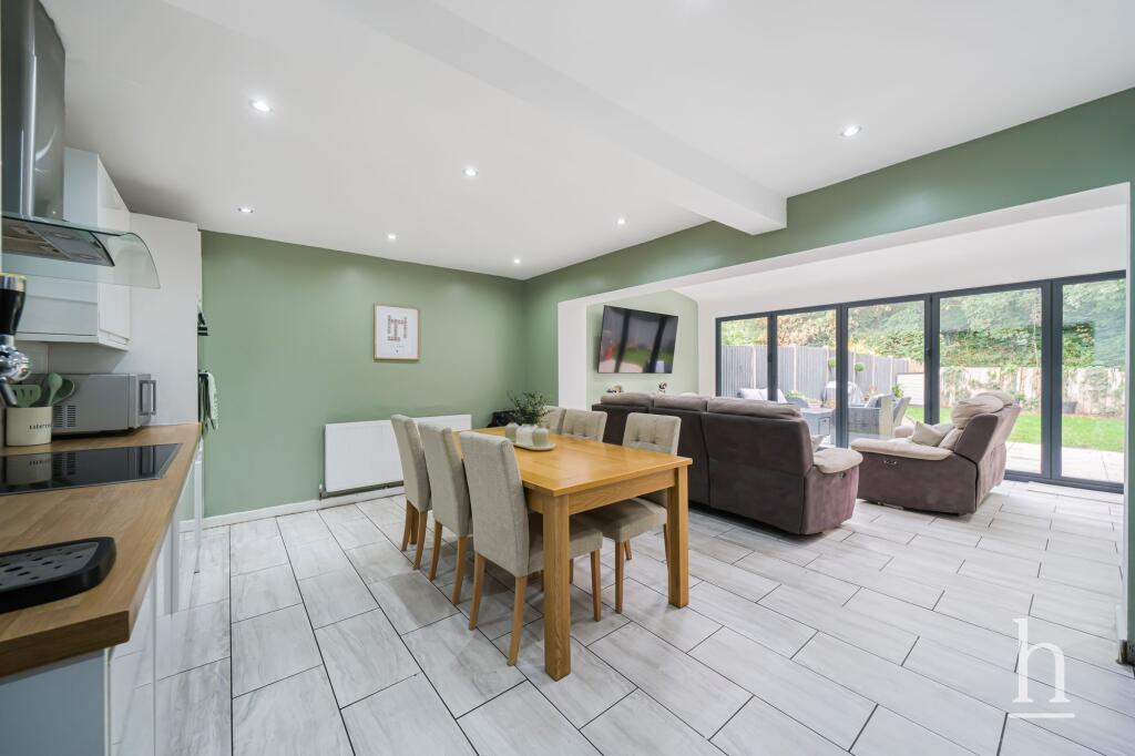 House in Upton, Overchurch Hill - View 2