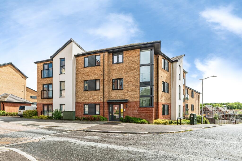 Main image of property: Oxford Way, Basingstoke