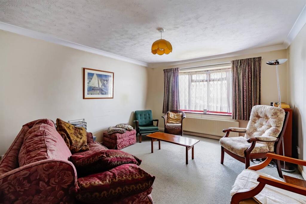Albany Drive, Herne Bay photo 2