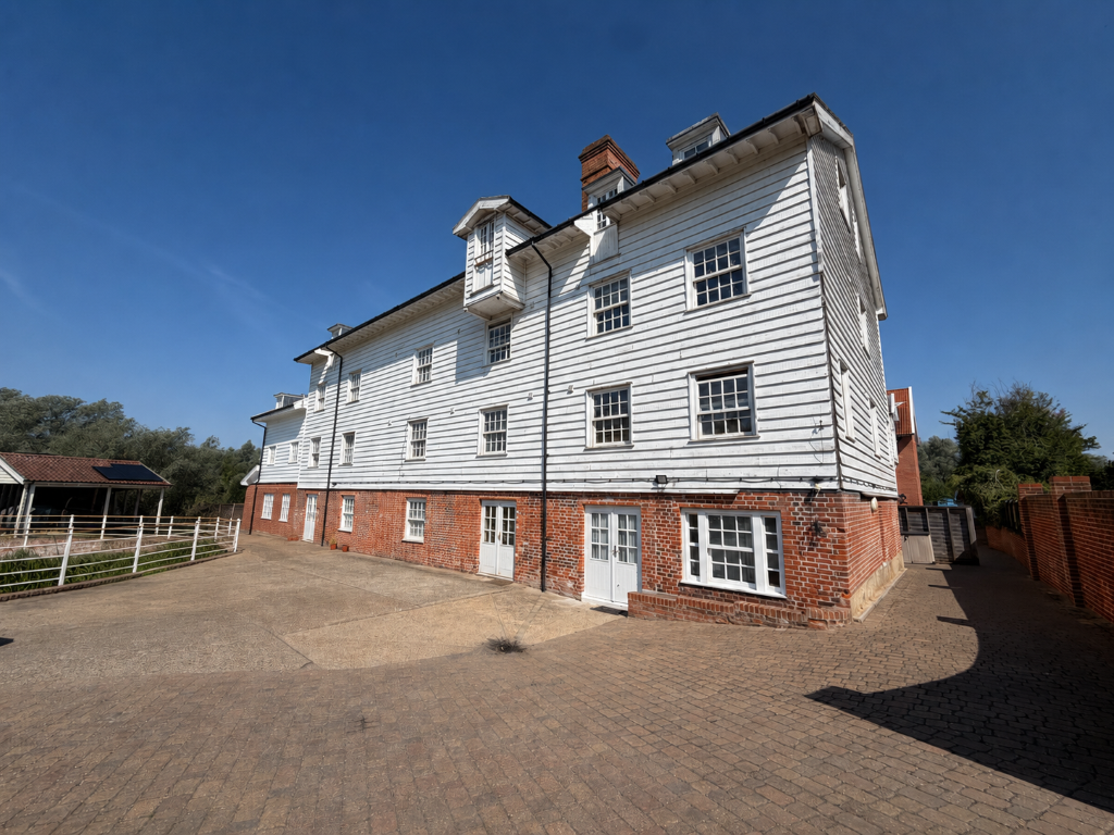 Main image of property: 18 Rushbrook Mill, Paper Mill Lane, Bramford, Ipswich, Suffolk IP8 4BF