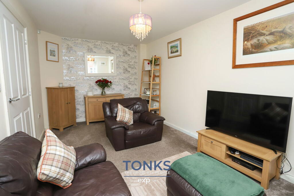 Additional image 3 of Old College Avenue, Oldbury, B68 8BG