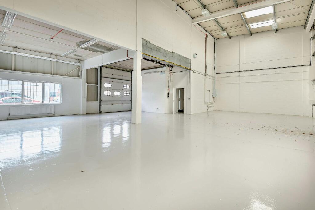 8668202-interior02-800.jpg