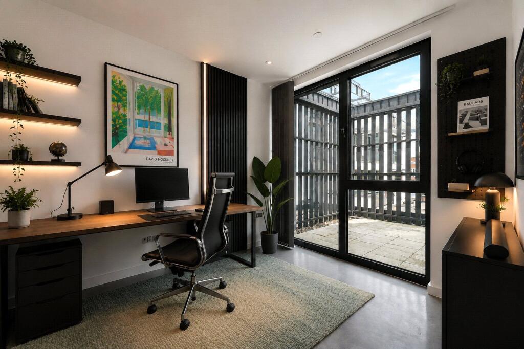Apartment in London - More